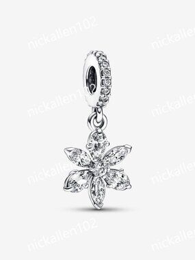 Pandora Sparkling Herbarium Cluster Dangle Charm